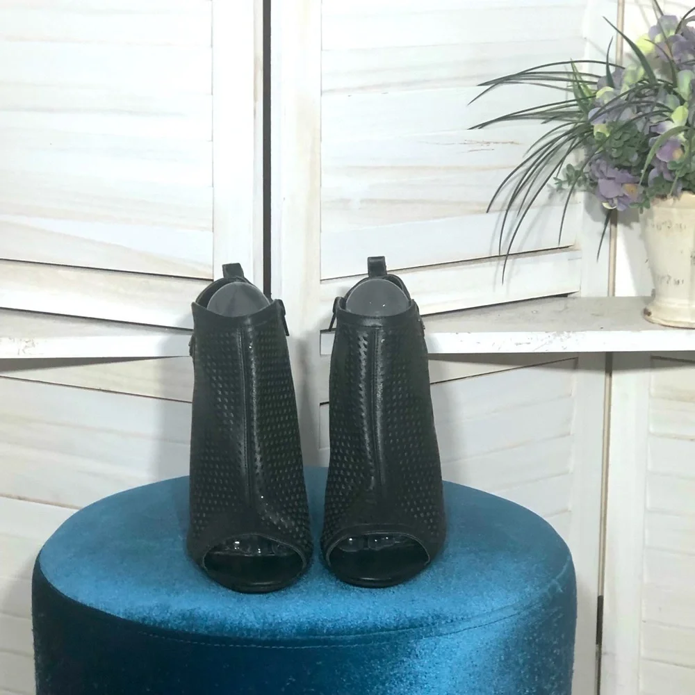 Guess Black Peep Toe Ankle Boots Size 8.5